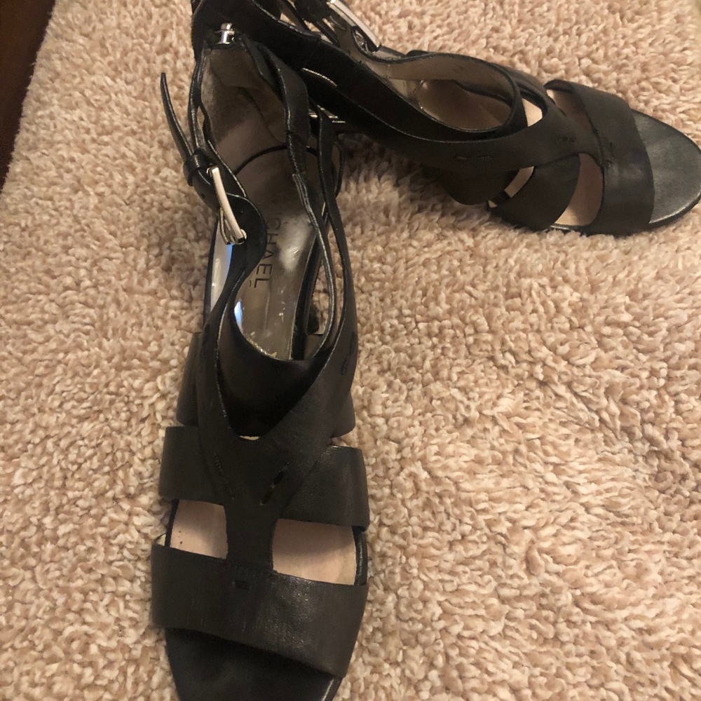 Micheal Kors Heels